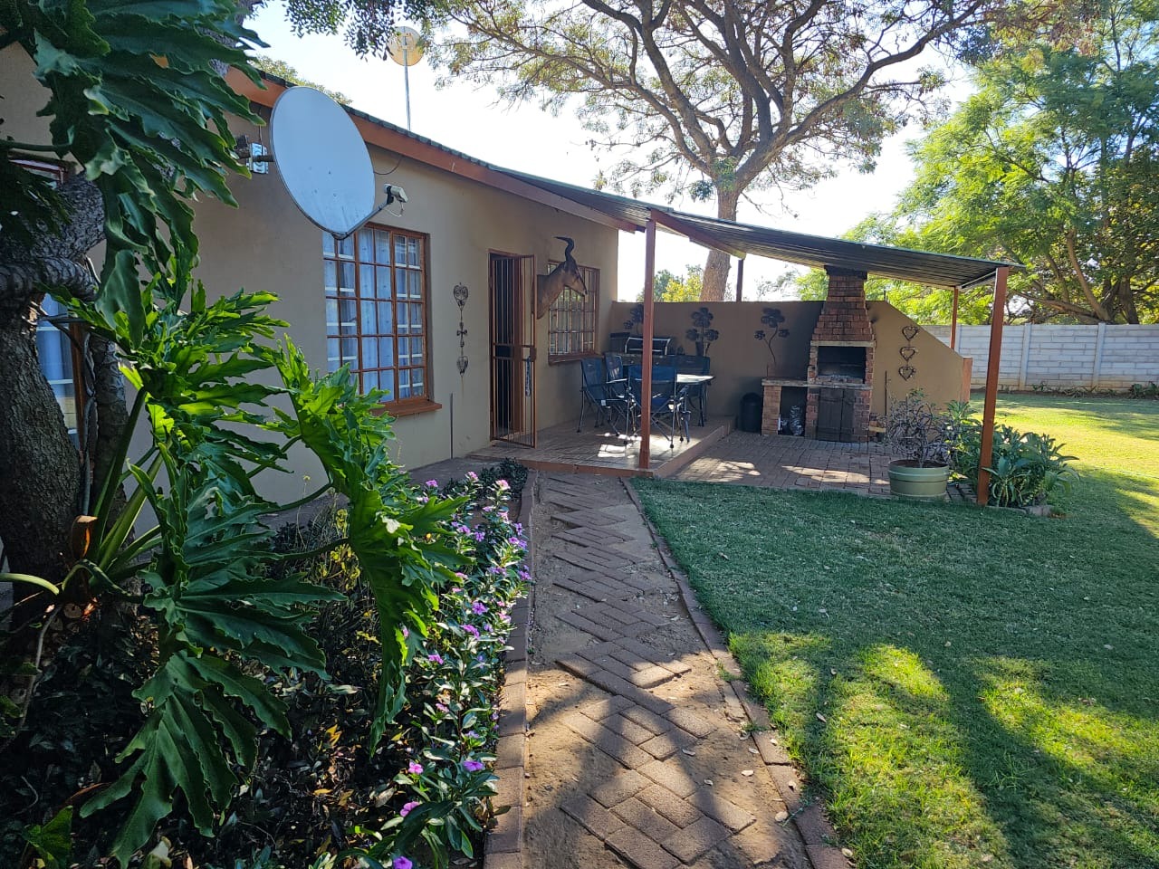 13 Bedroom Property for Sale in Waagfontein North West